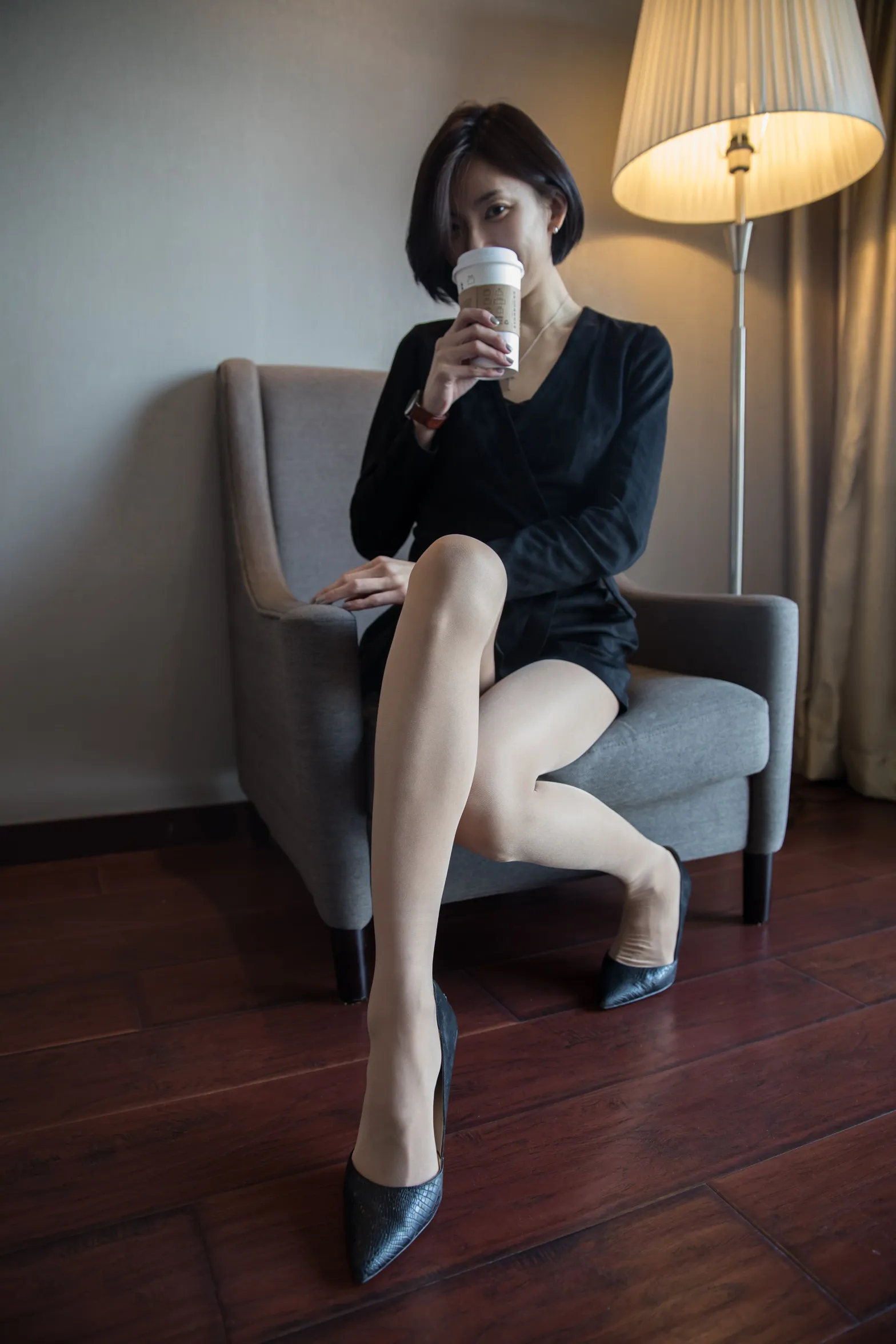 [Mzsock] NO.120 Skinny beauty in the hotel with high heels street photography#[88P]-41